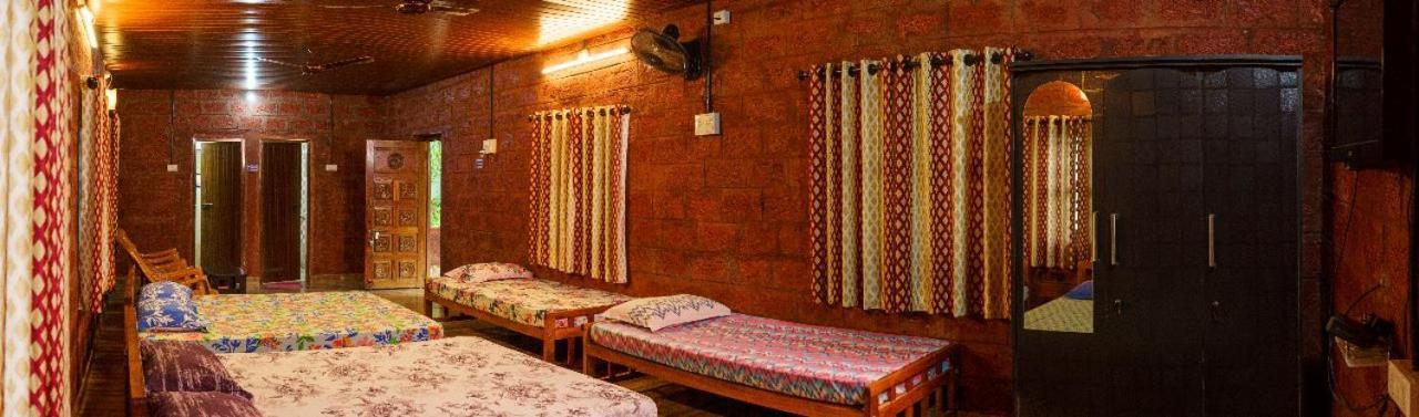 Jasmine Land Homestay Udupi Exteriör bild